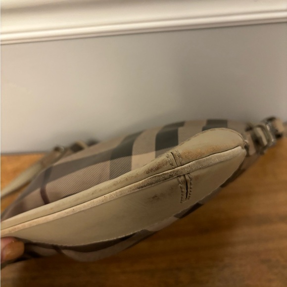 BURBERRY Smoked check crossbody. - Picture 7 of 10